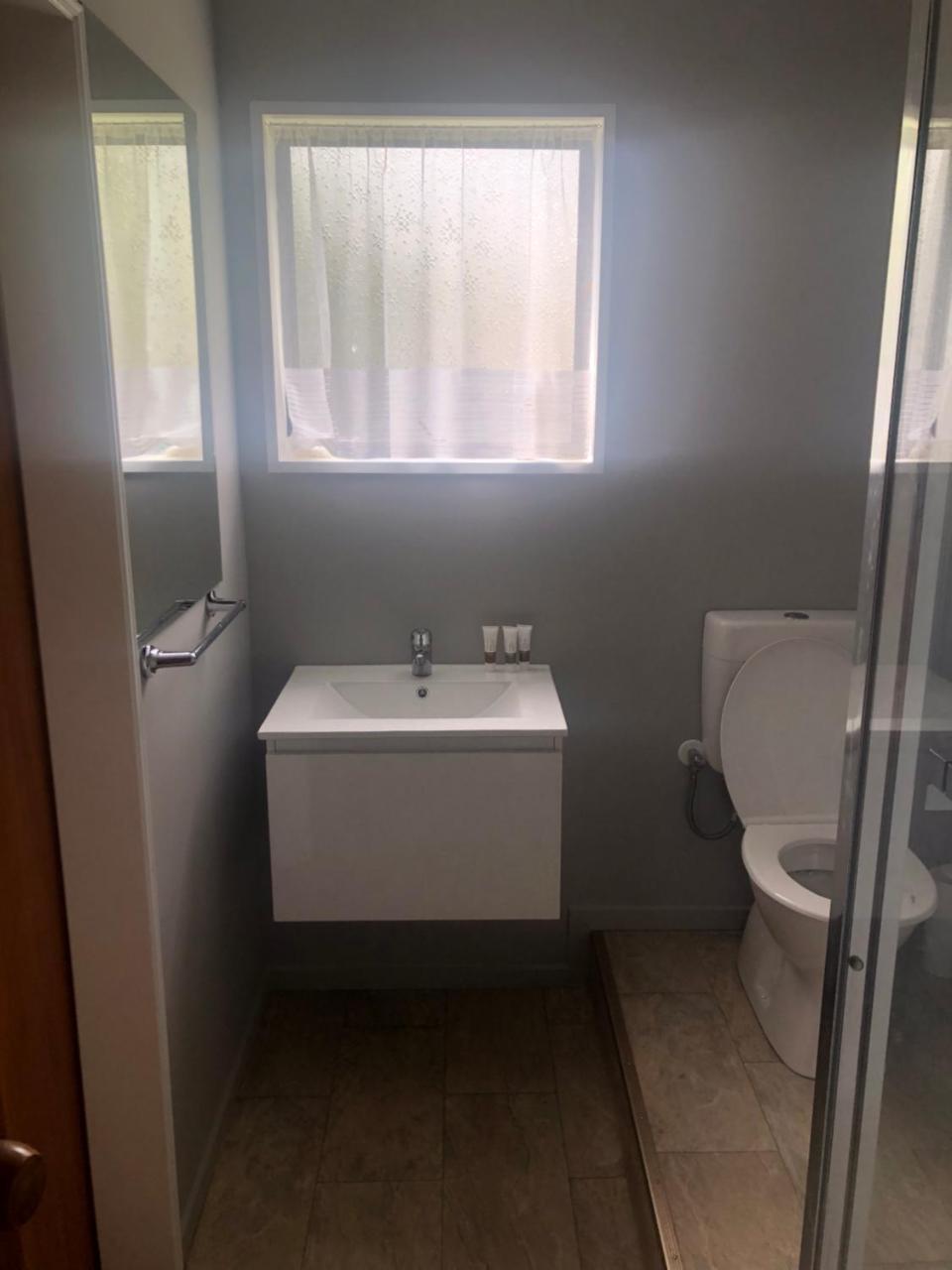 West Lake One Bedroom Accommodation Christchurch Exteriör bild